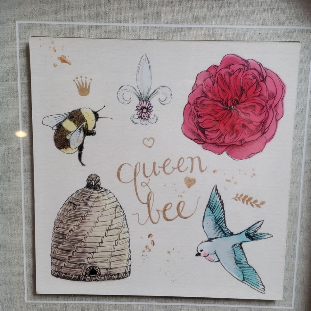 Queen Bee Picture - Picture 2 of 5
